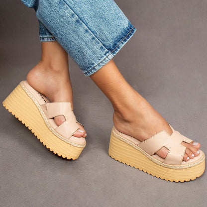 Misty 6 Wedge Sandal