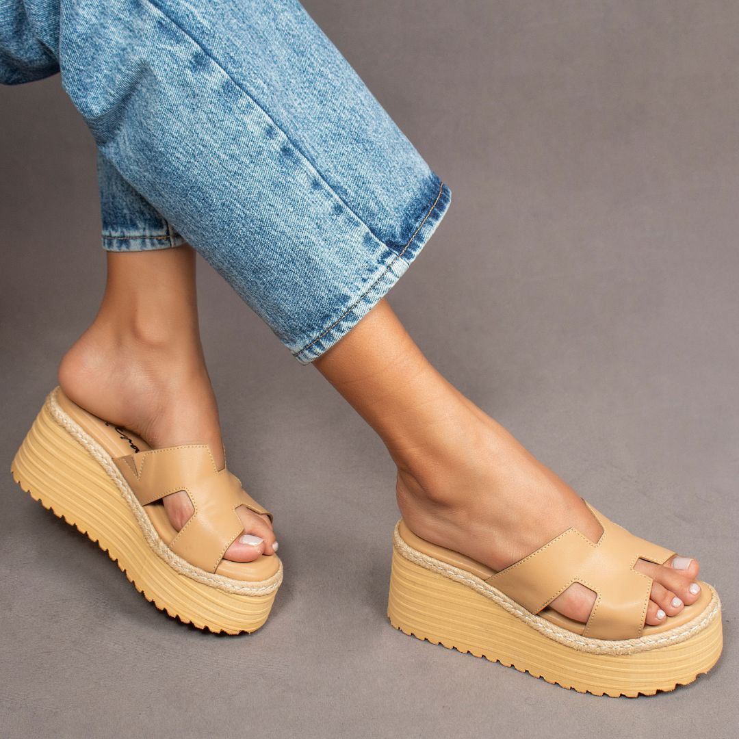 Misty 6 Wedge Sandal